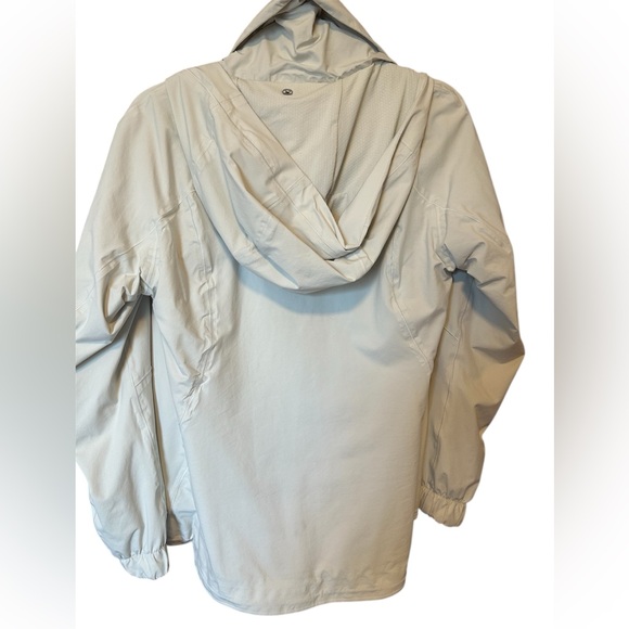 Women’s Lululemon Jacket - Picture 4 of 15
